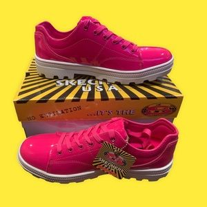 Roadies 90s Bby Sneakers